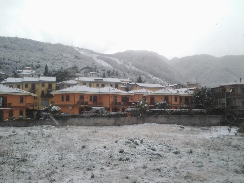 Royal Etna Stars Villa Zafferana Etnea Esterno foto